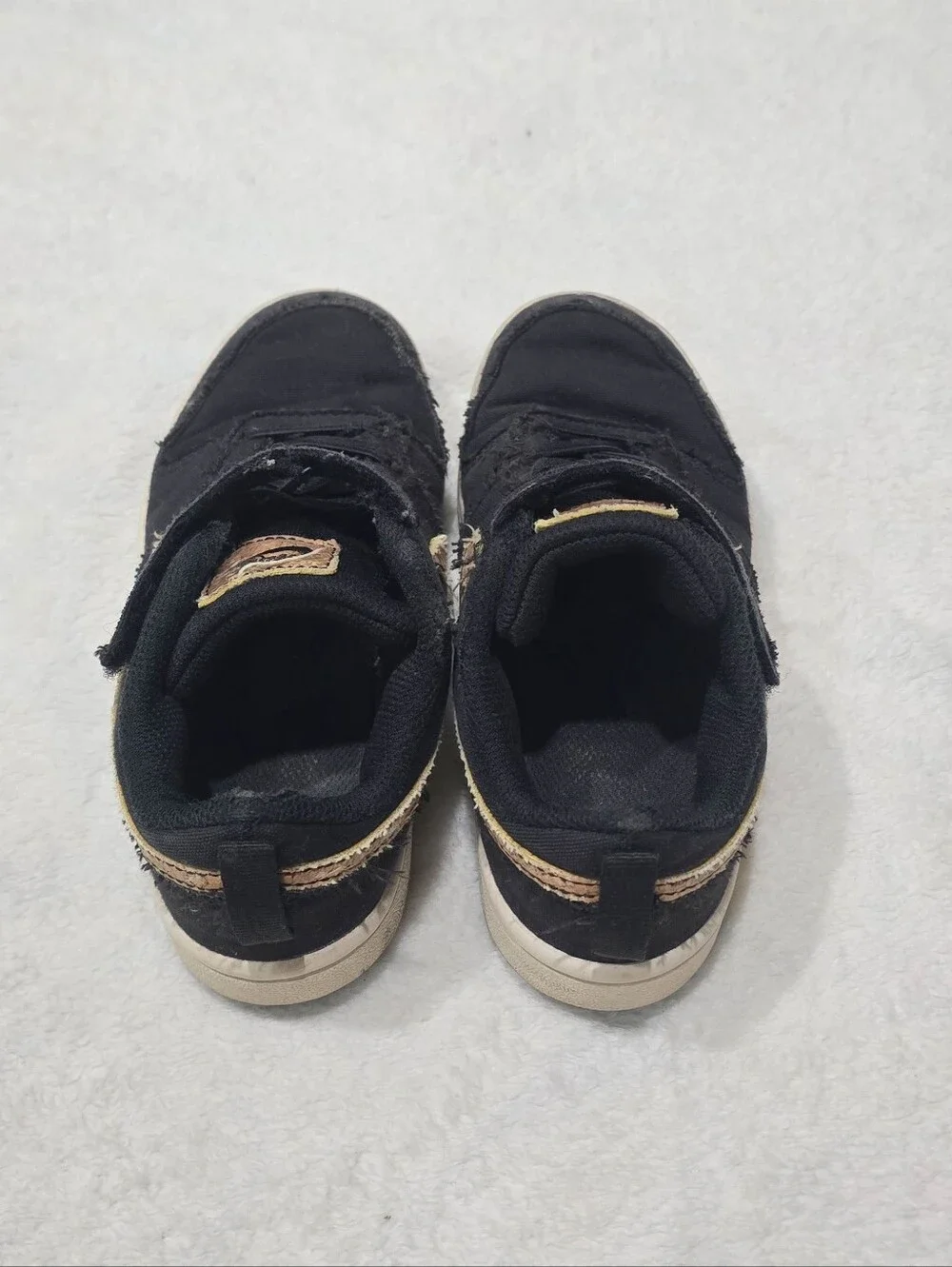 Boy's Nike Court Sneakers Borough Low 2 Black Casual Shoes Size 13 Youth